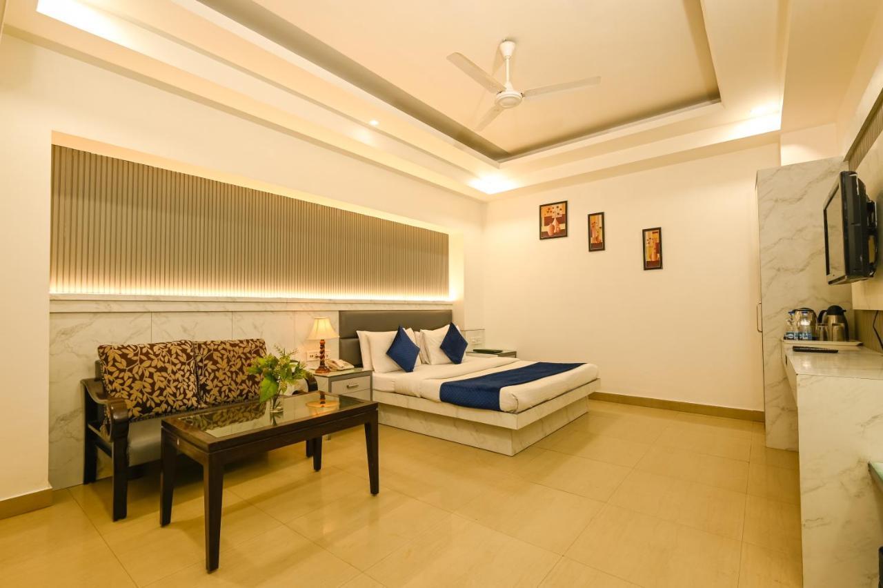 Hotel Krishna Deluxe-by Rcg