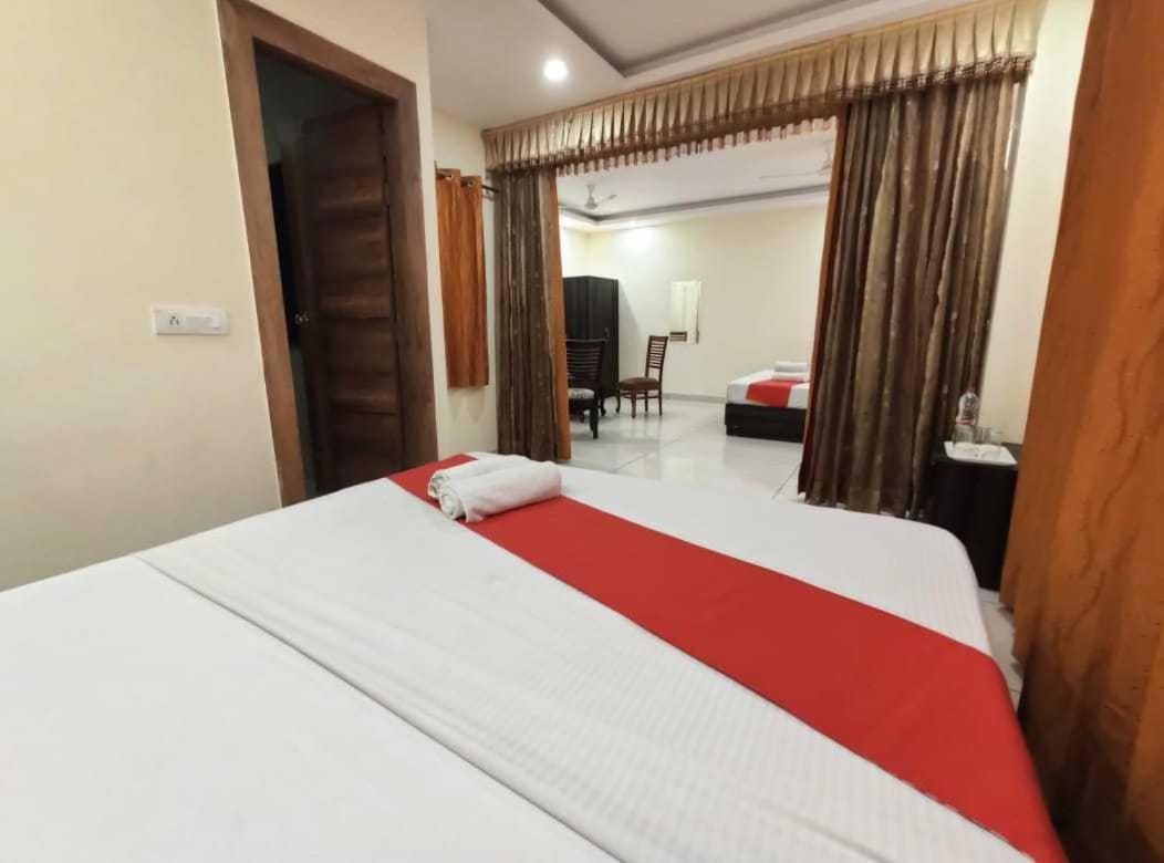 O Pop Ivy Hotel 3*
