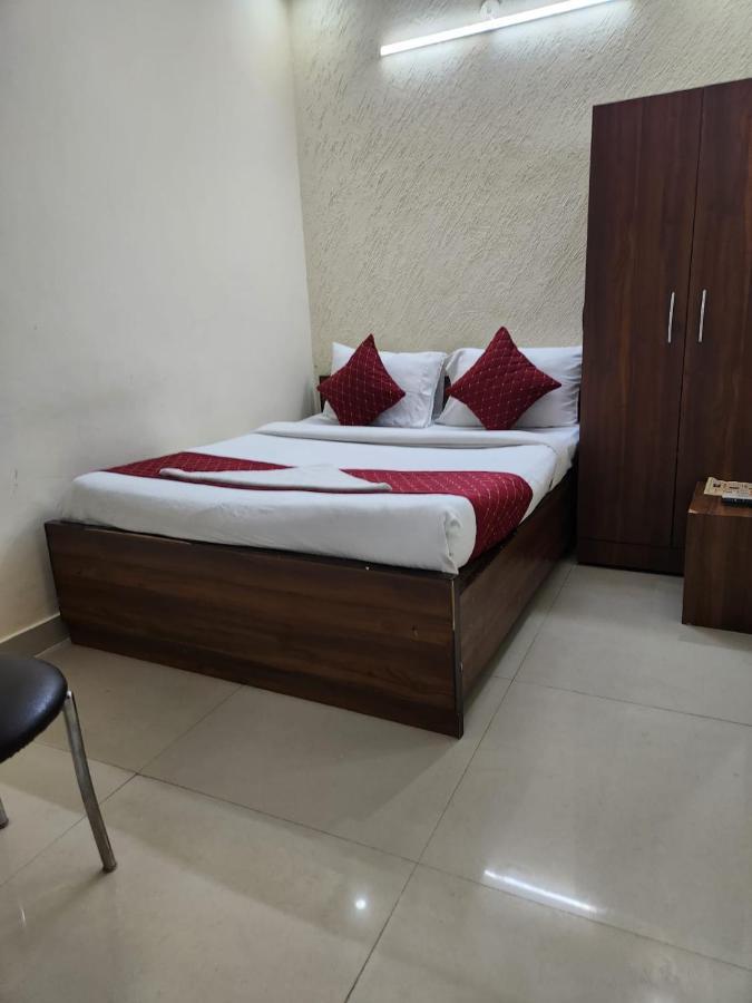 Cozy Cave Near Igi Airport Delhi 4* Nova Deli
