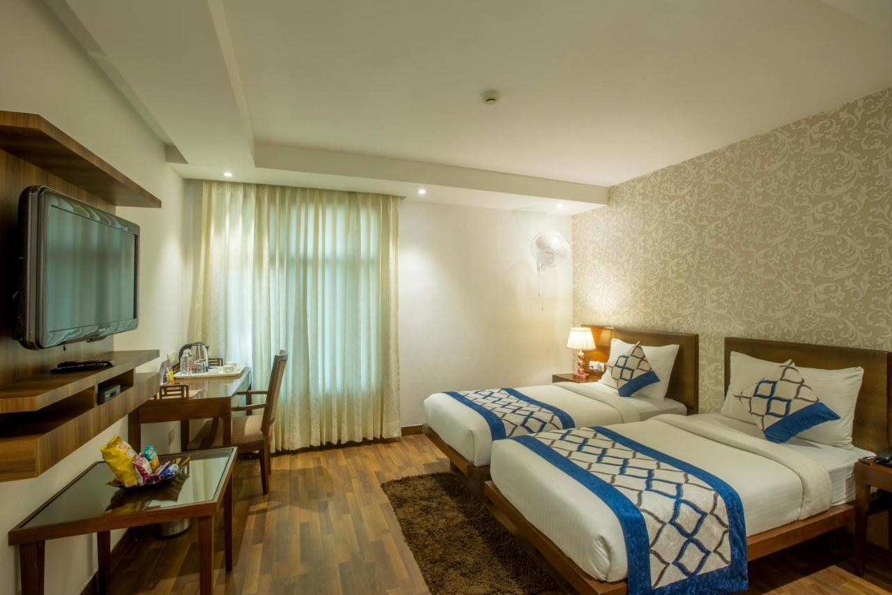 Arch International Hotel New Delhi