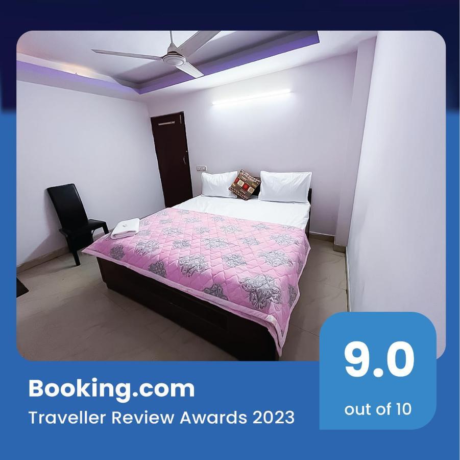 Blu Lagoon - Malviya Nagar Hotel 3*