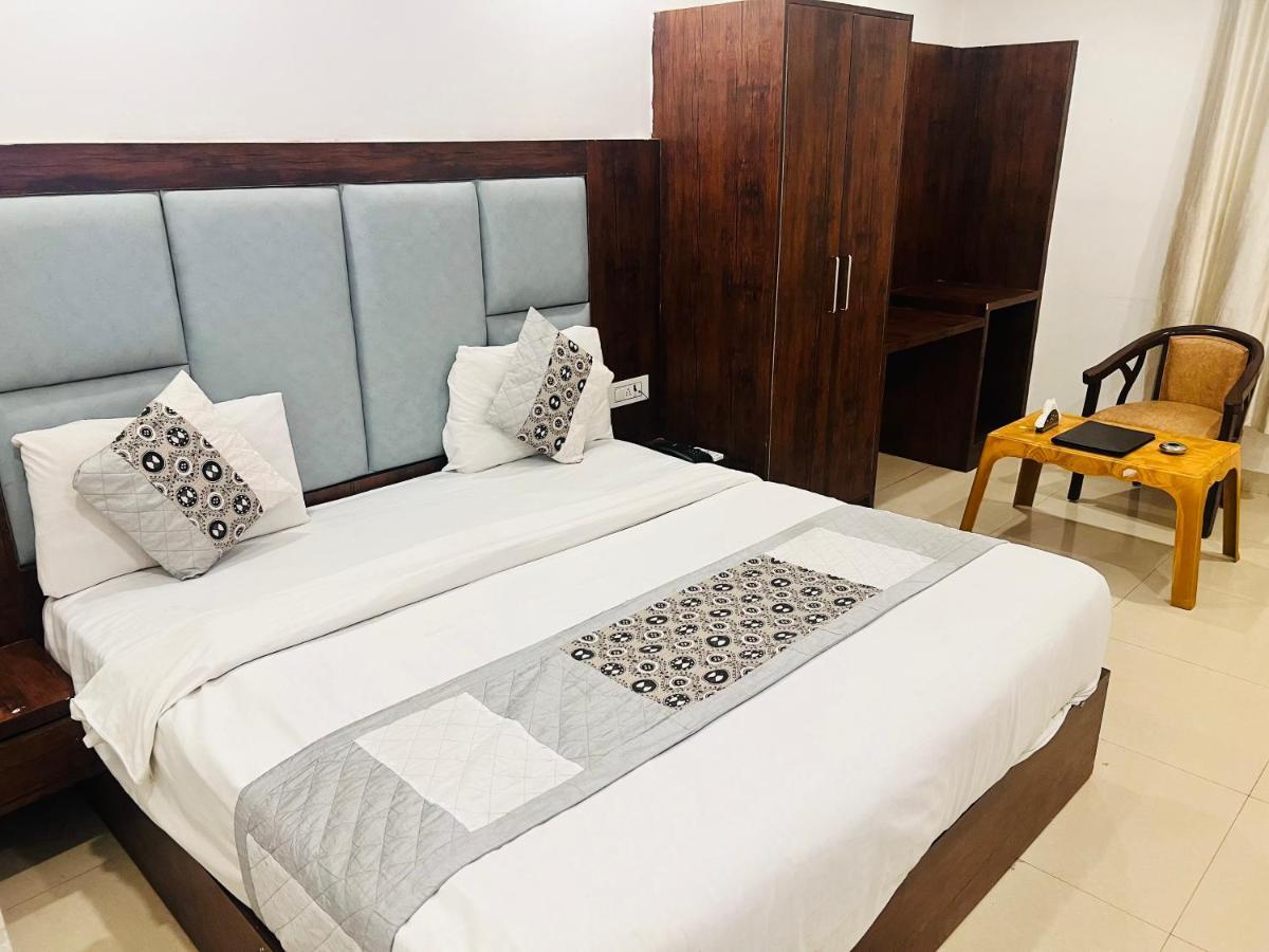 Hotel Teju Near Delhi Airport T3