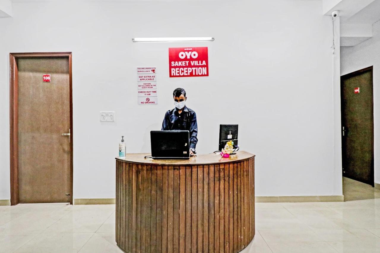 Capital O Saket Near Dlf Avenue Saket Hotel