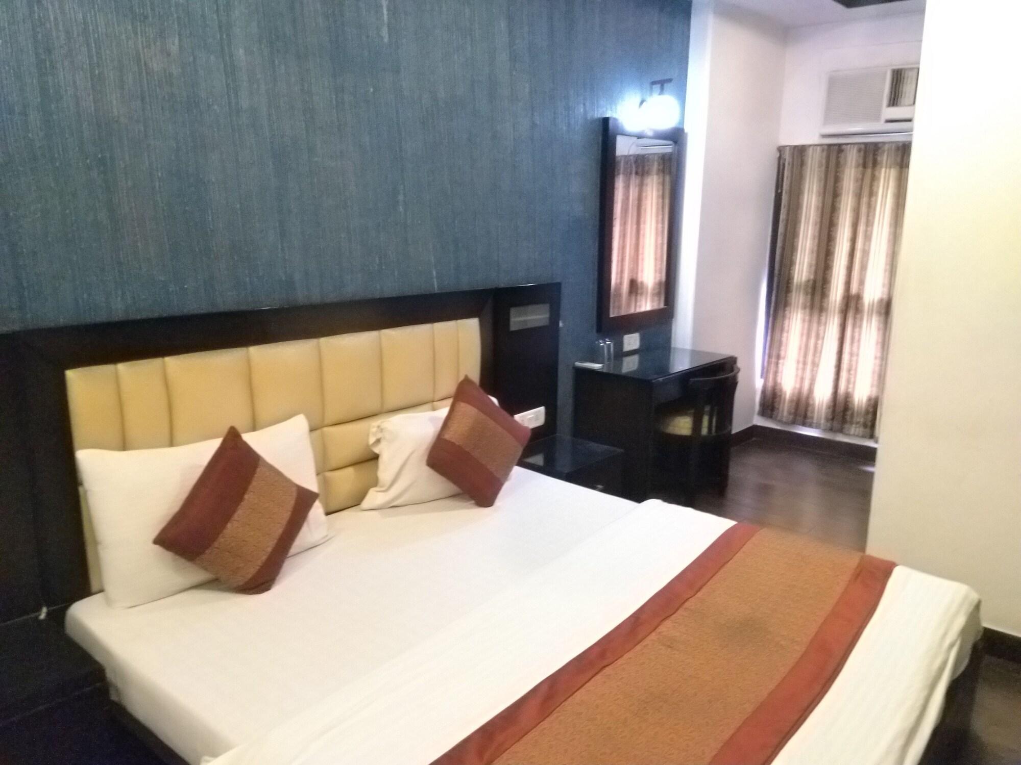 Hotel Arihant Inn-near Blk Hospital New Delhi