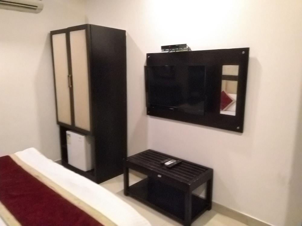 Arihant Inn-near Blk Hospital Hotel 2*