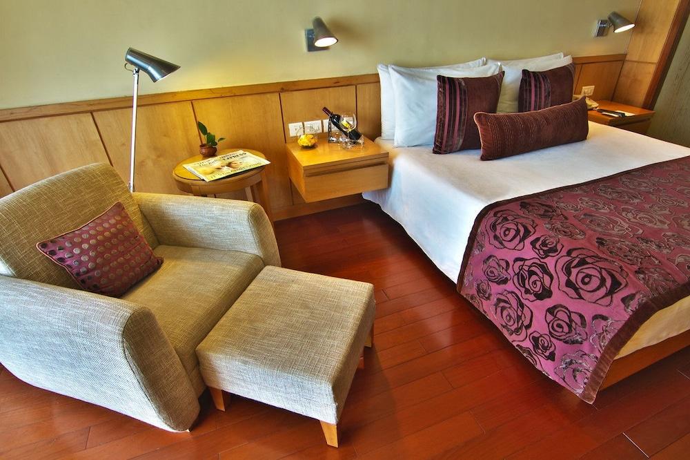 Hotel Jaypee Siddharth 5*