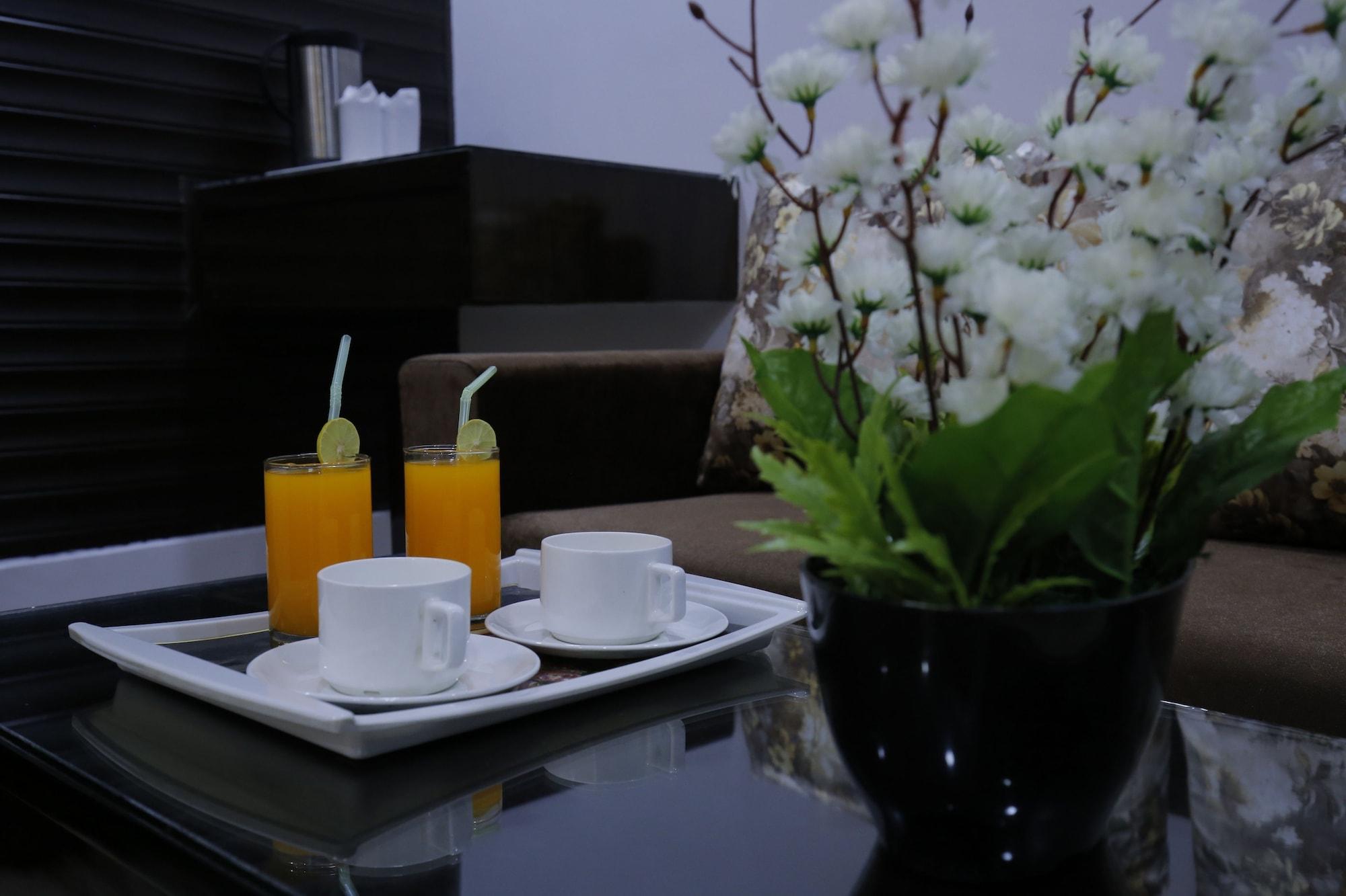 Hotel Pride, Karol Bagh