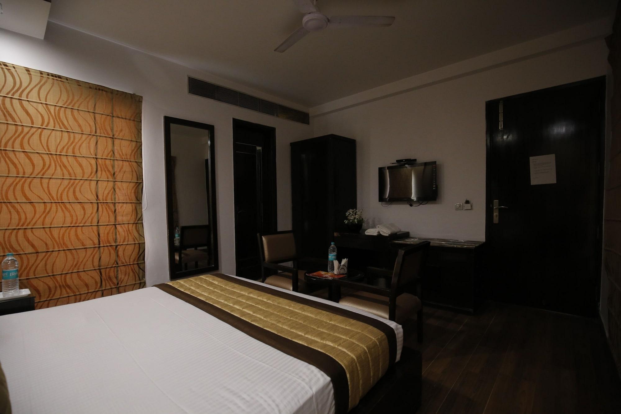 Hotel Pride, Karol Bagh