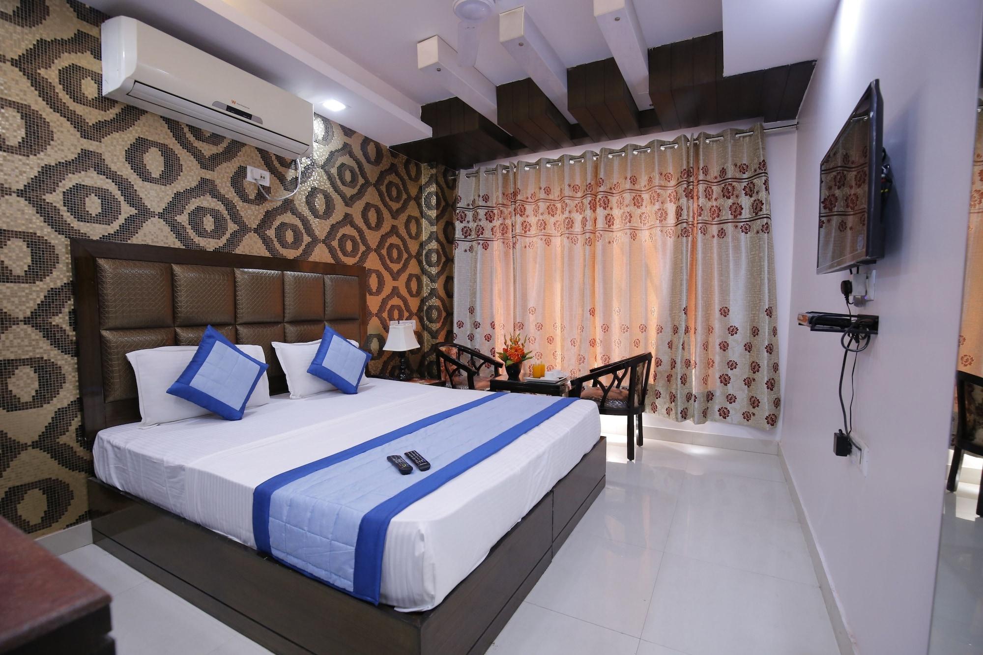 Pride, Karol Bagh Hotel
