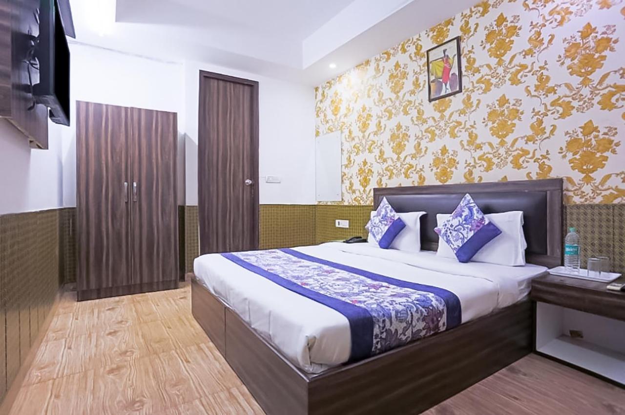Roomshala 067 Rs Residency Hotel 3*