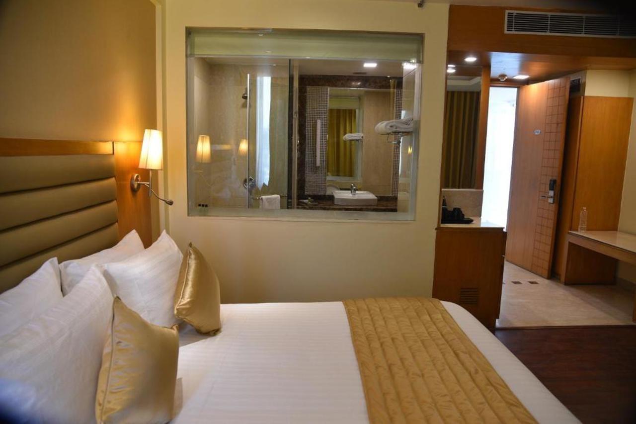 Opulent By Udman Chhattarpur Hotel