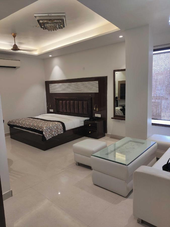 Hotel Oyo Flagship Vrindavan 3*