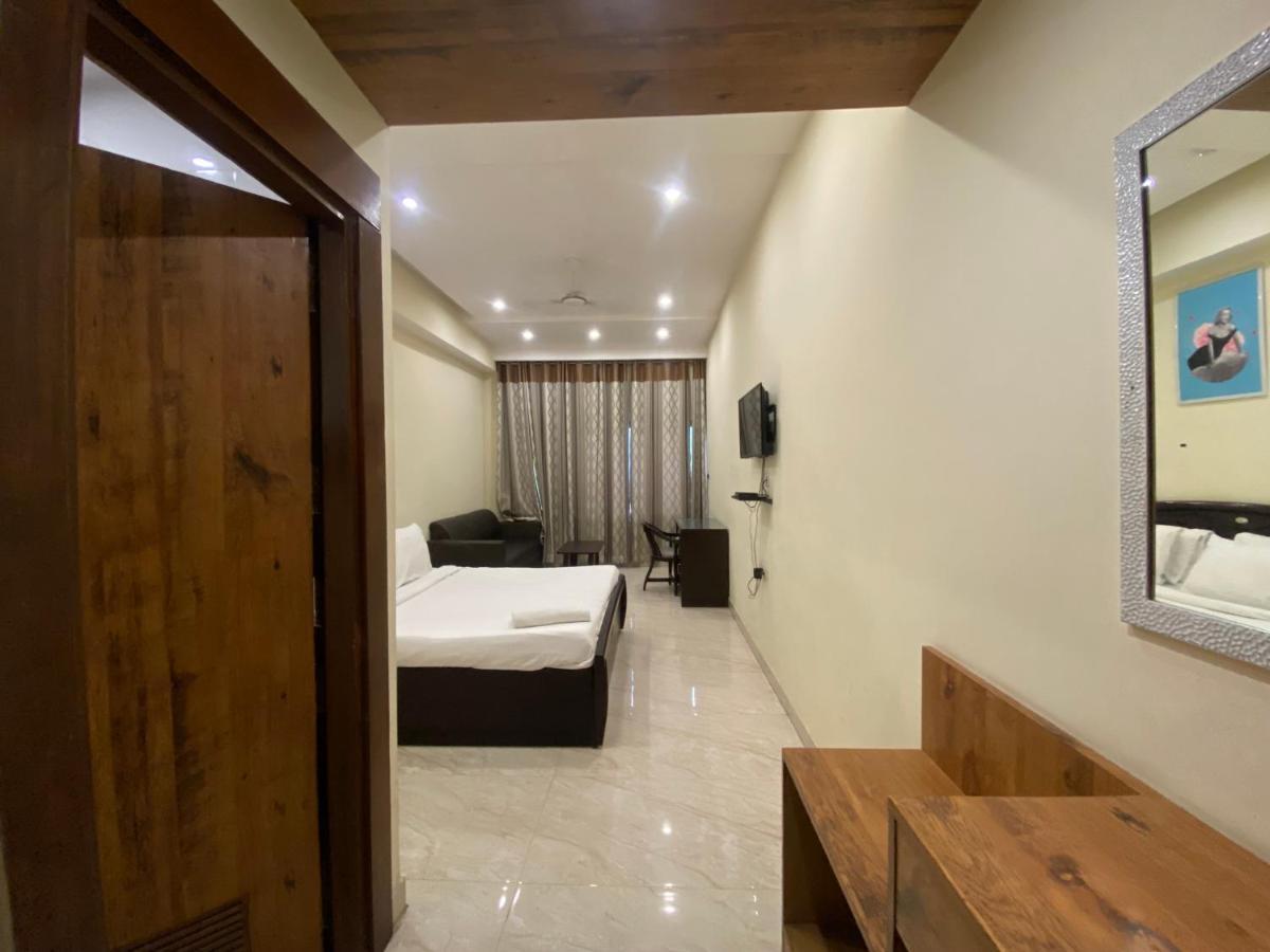 Red Coral - Netaji Subhash Place, Pitampura 3*
