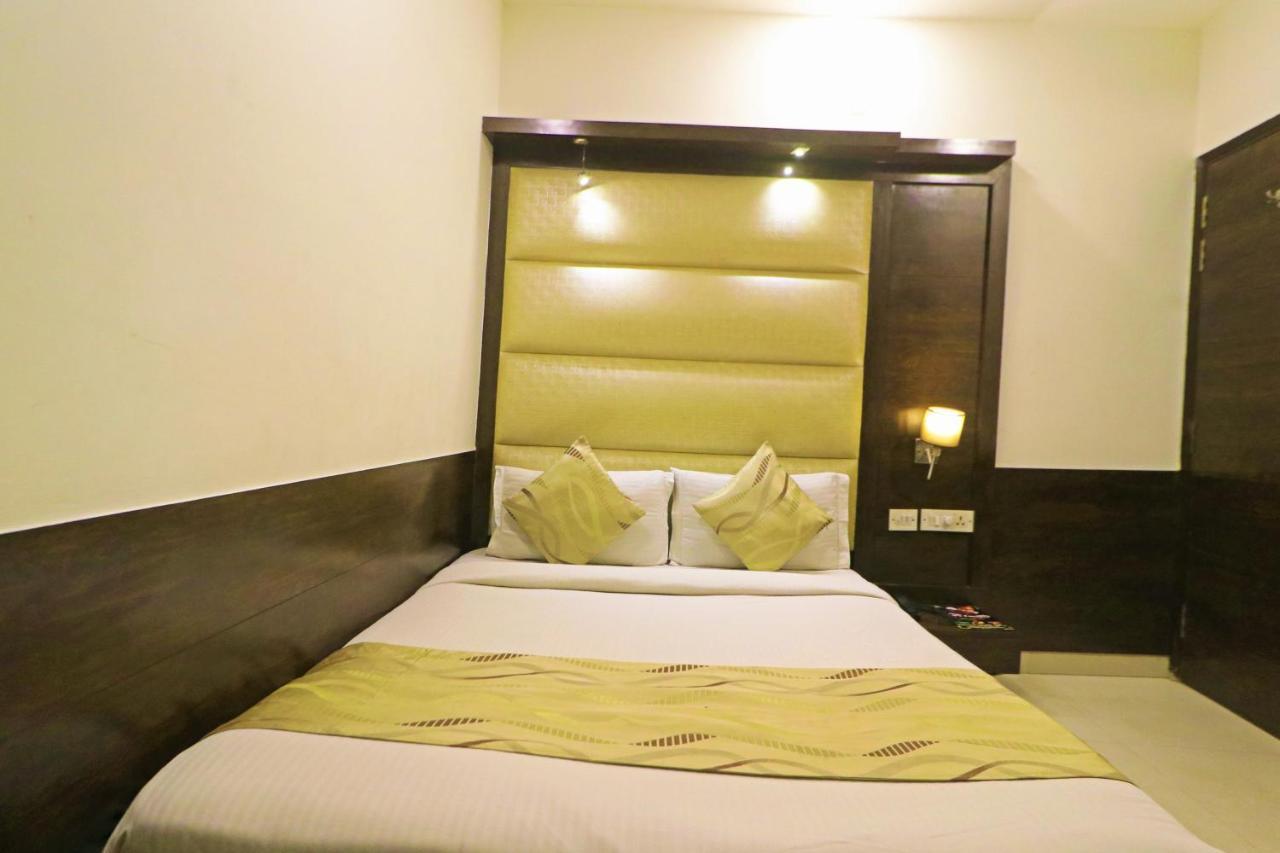 Hotel Pathway Near Delhi Airport 3*