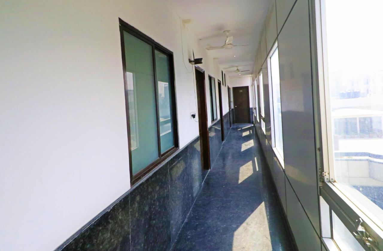 Hotel Pathway Near Delhi Airport