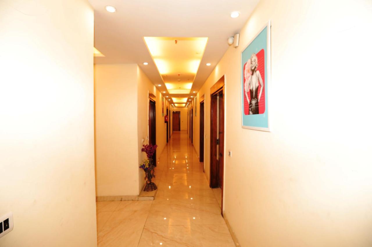 Red Coral - Netaji Subhash Place, Pitampura 3*