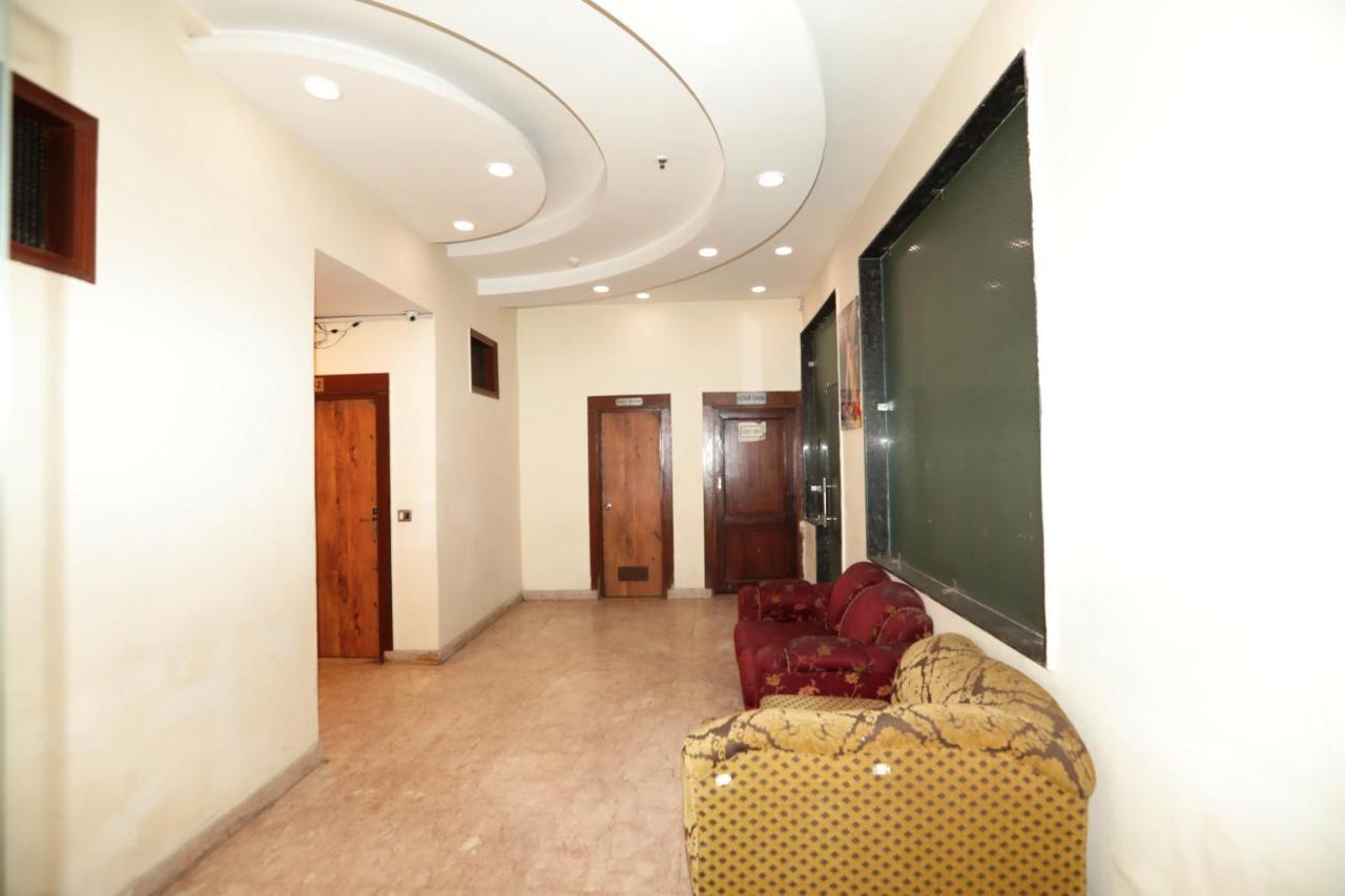 Red Coral - Netaji Subhash Place, Pitampura Hotel New Delhi