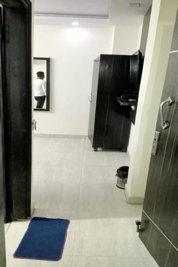 Av International Near Railway Station, Paharganj Hotel *
