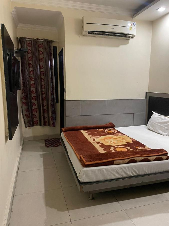 Hare Krishna Paharganj Hotel