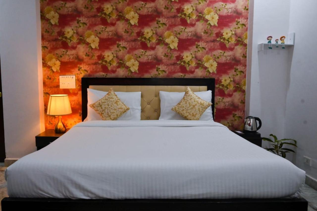 Hotel Wild Rose