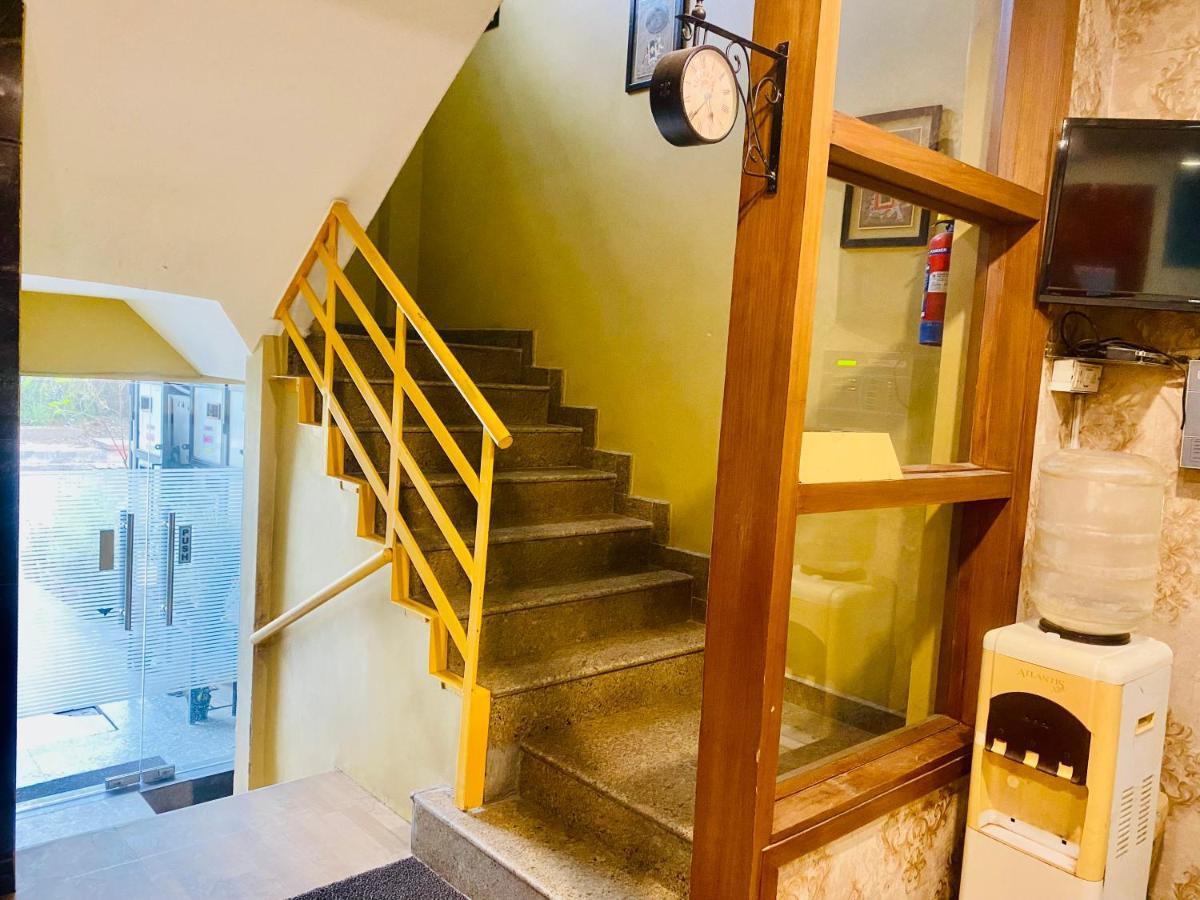 Qotel Jasola Vihar New Delhi