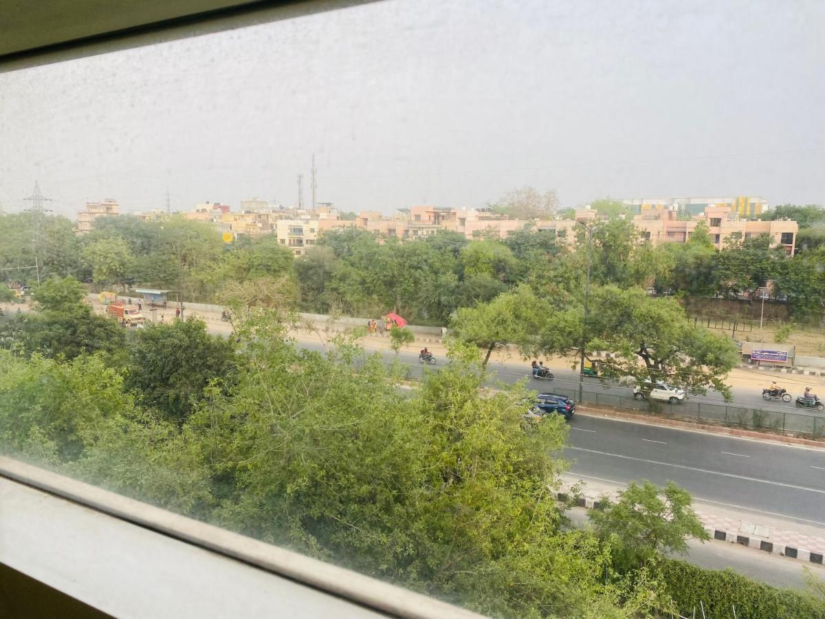 Qotel Jasola Vihar * New Delhi