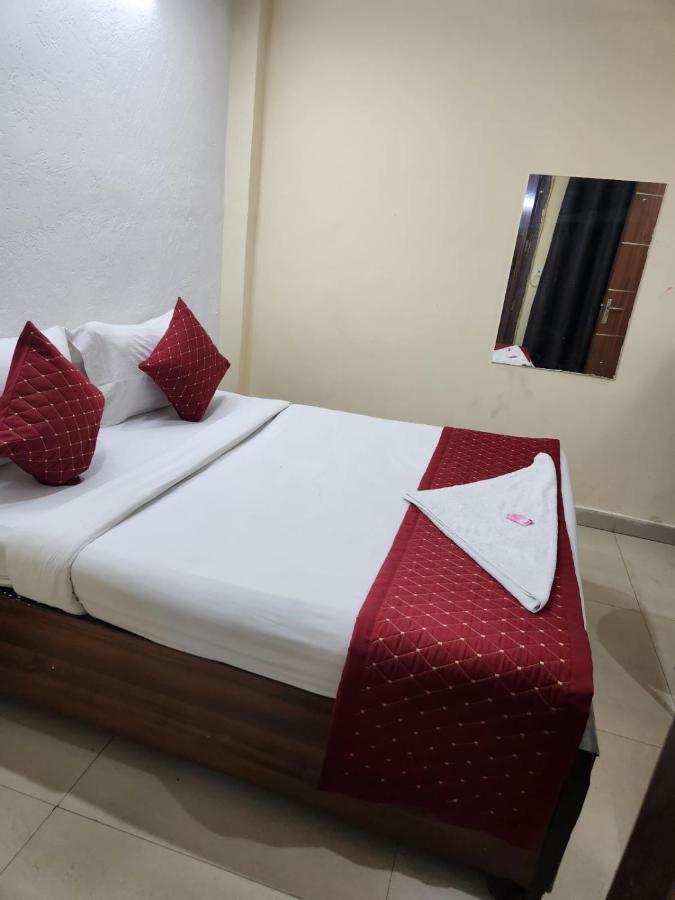 Cozy Cave Hotel 3*