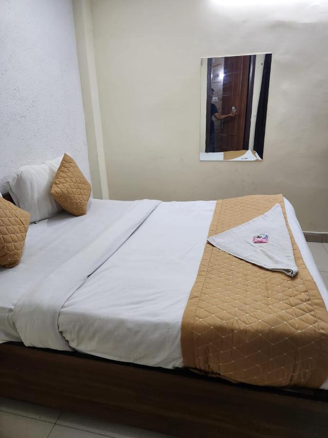 Cozy Cave Hotel 3*