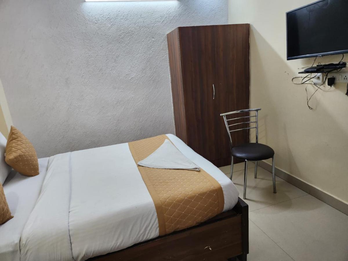 Cozy Cave Hotel 3*