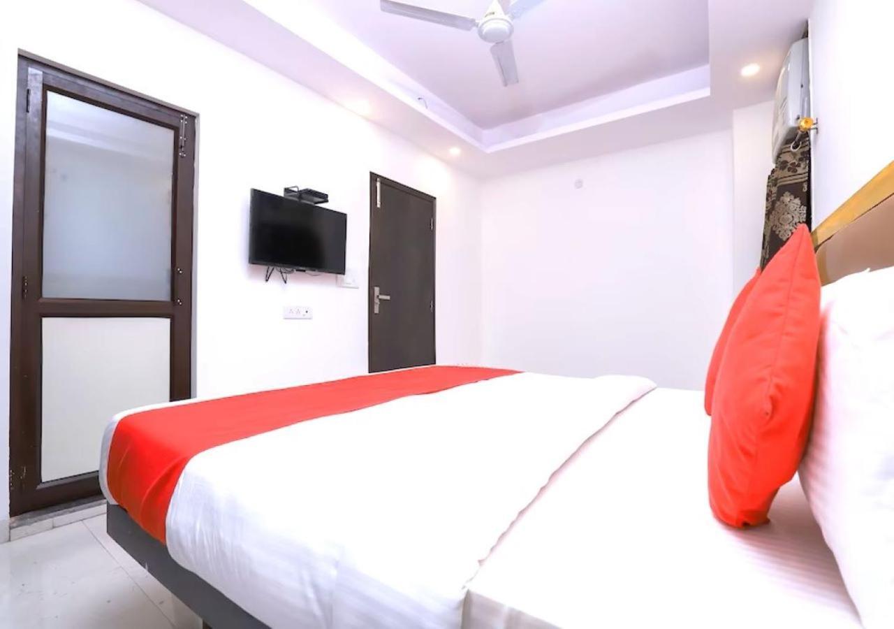 Hotel I Main Market Indian Guest Allowed Only 3*