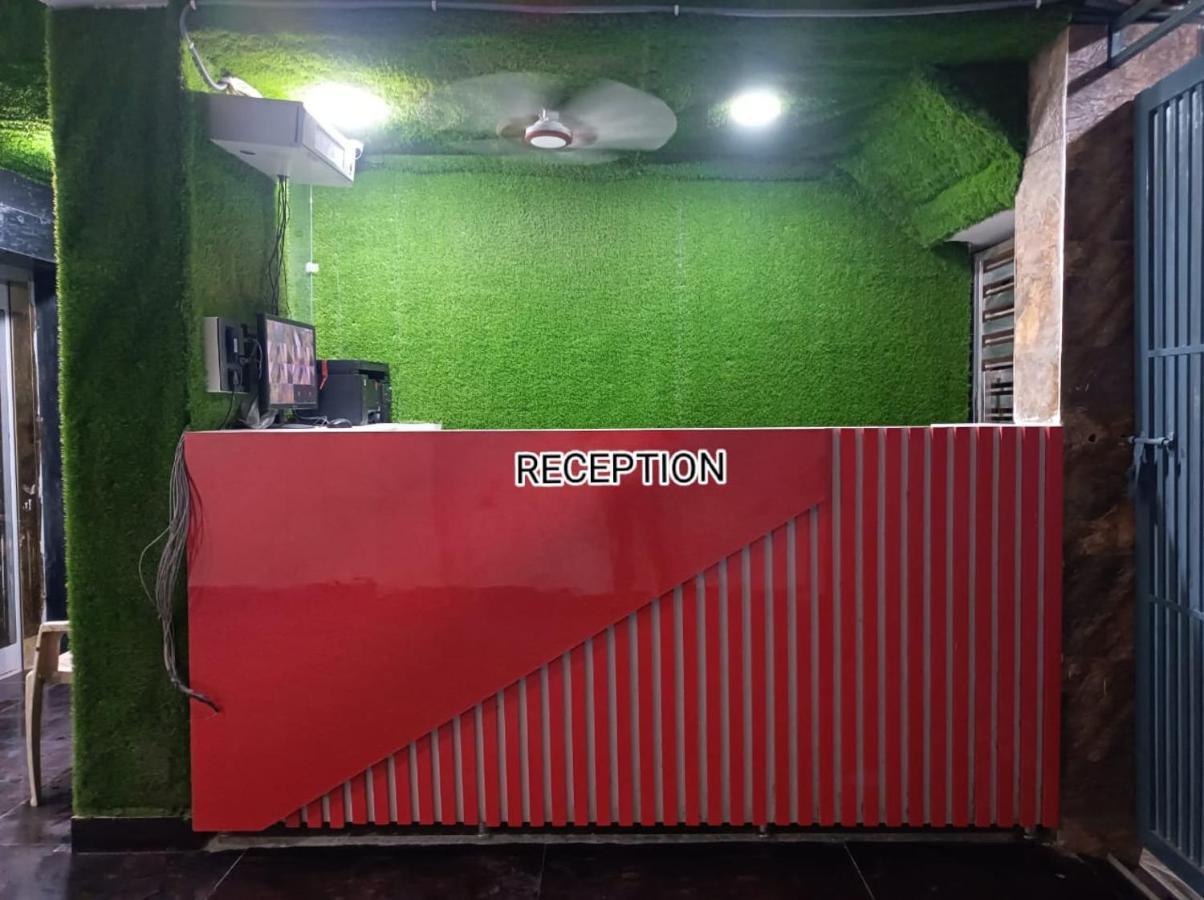 Twamev Couple Friendly Laxmi Nagar 3* New Delhi