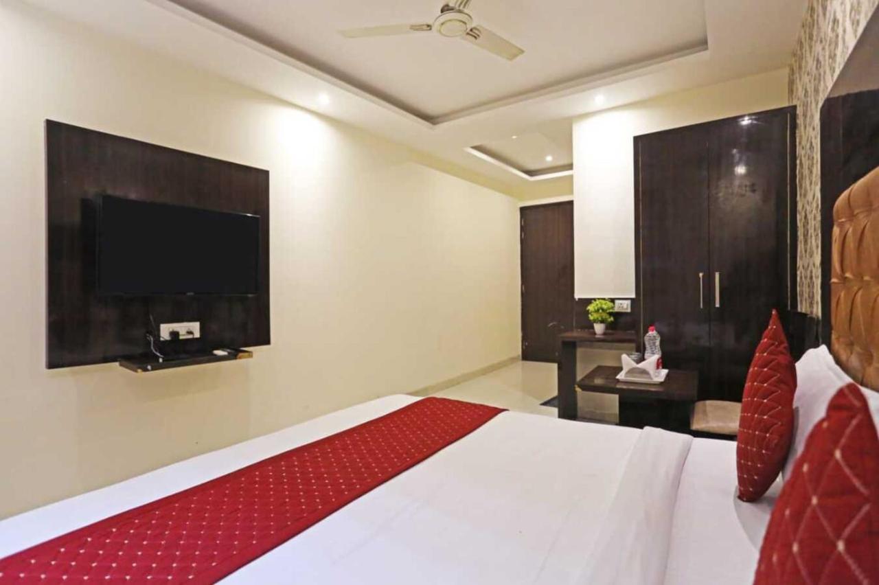 Iconic Near Delhi Igi Airport Hotel New Delhi