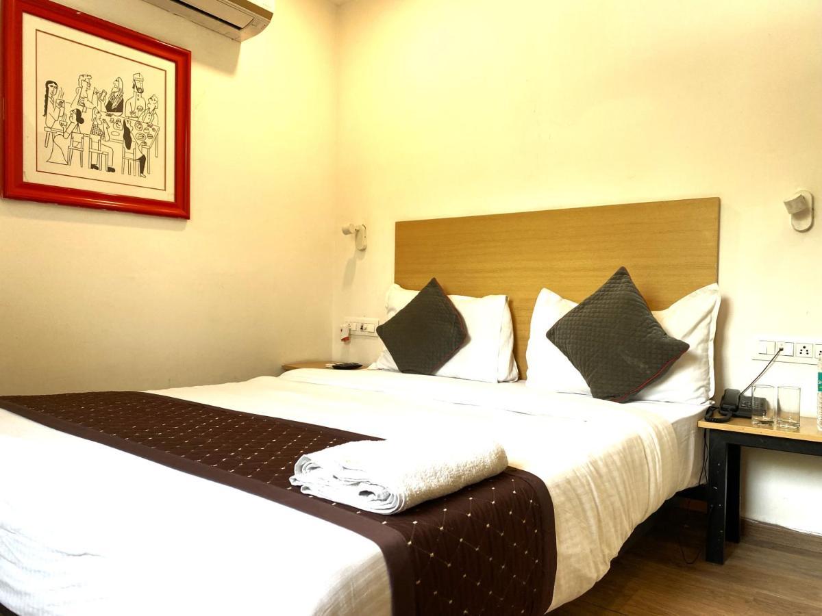 Qotel Ip Residency East Delhi Preet Vihar Hotel