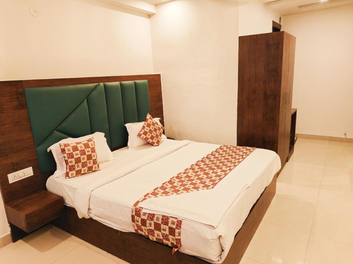 The Tark Near Igi Airport Delhi Hotel 4*