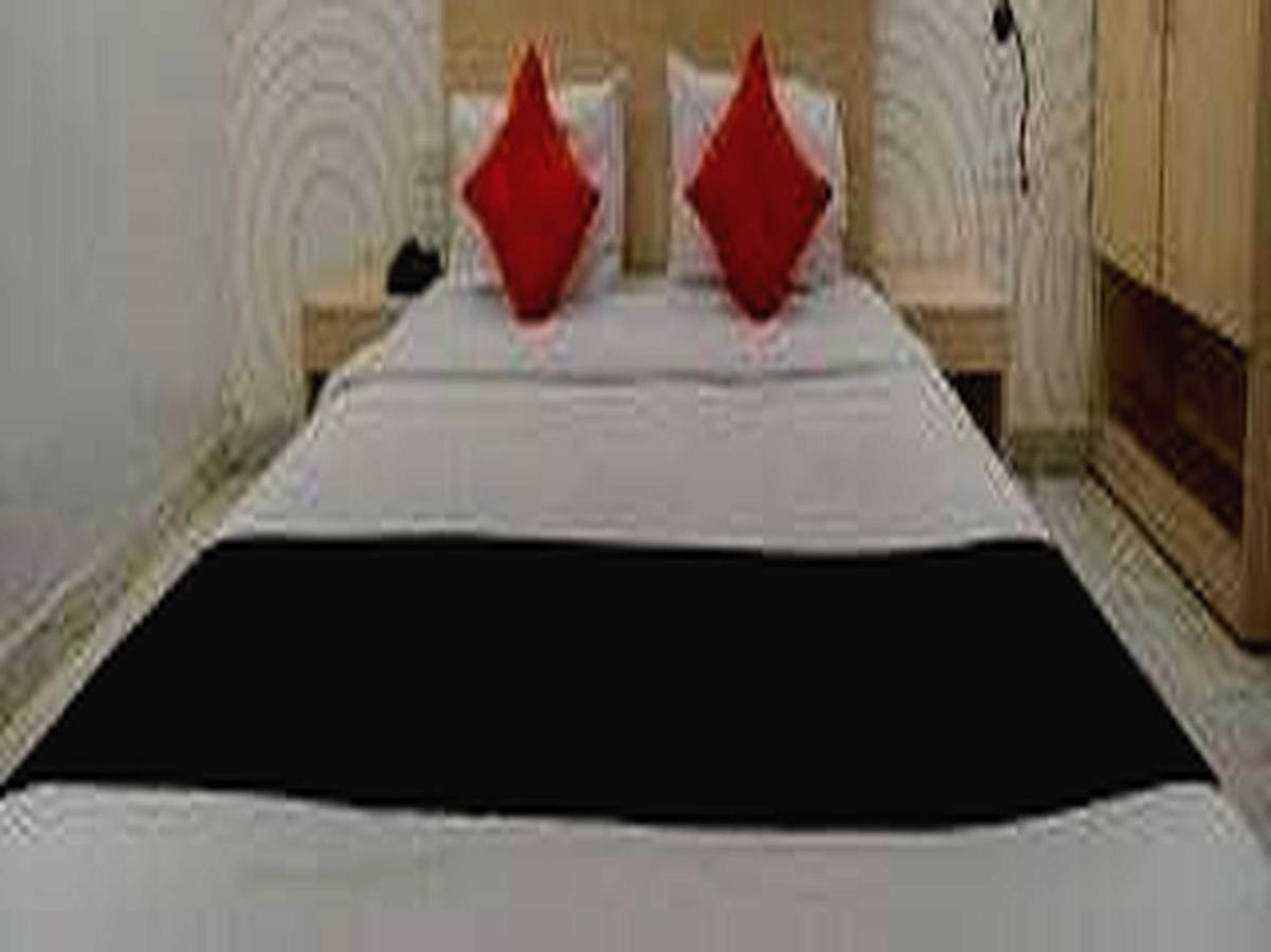 Collection O Creation Hotel New Delhi