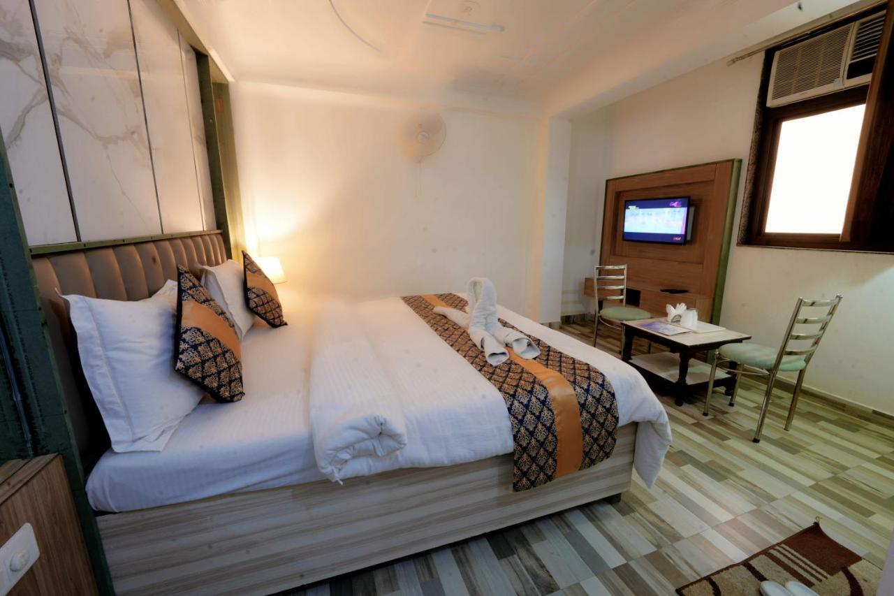 Opera Near Igi Airport Delhi Hotel