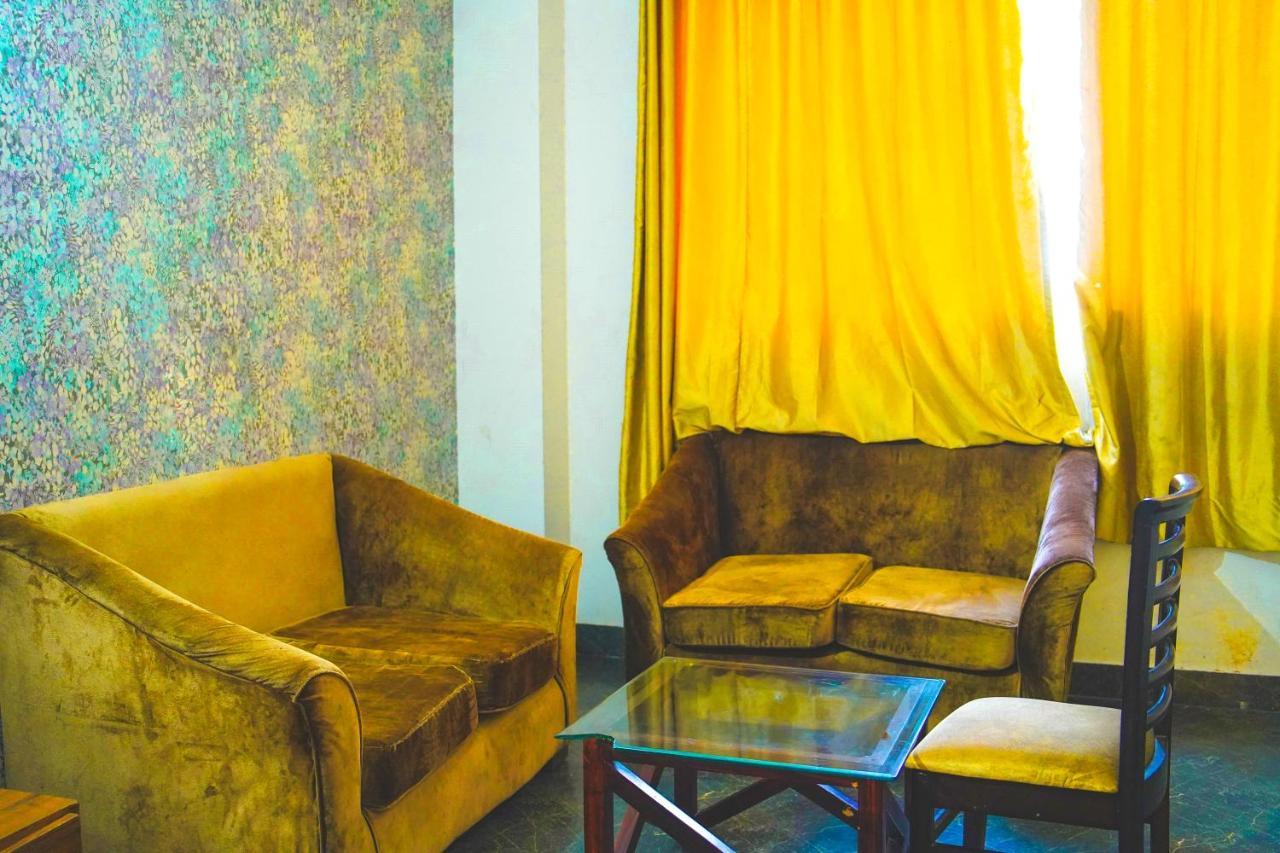 Premium In Jangpura Bhogal Near Nizamuddin Railway Station New Delhi