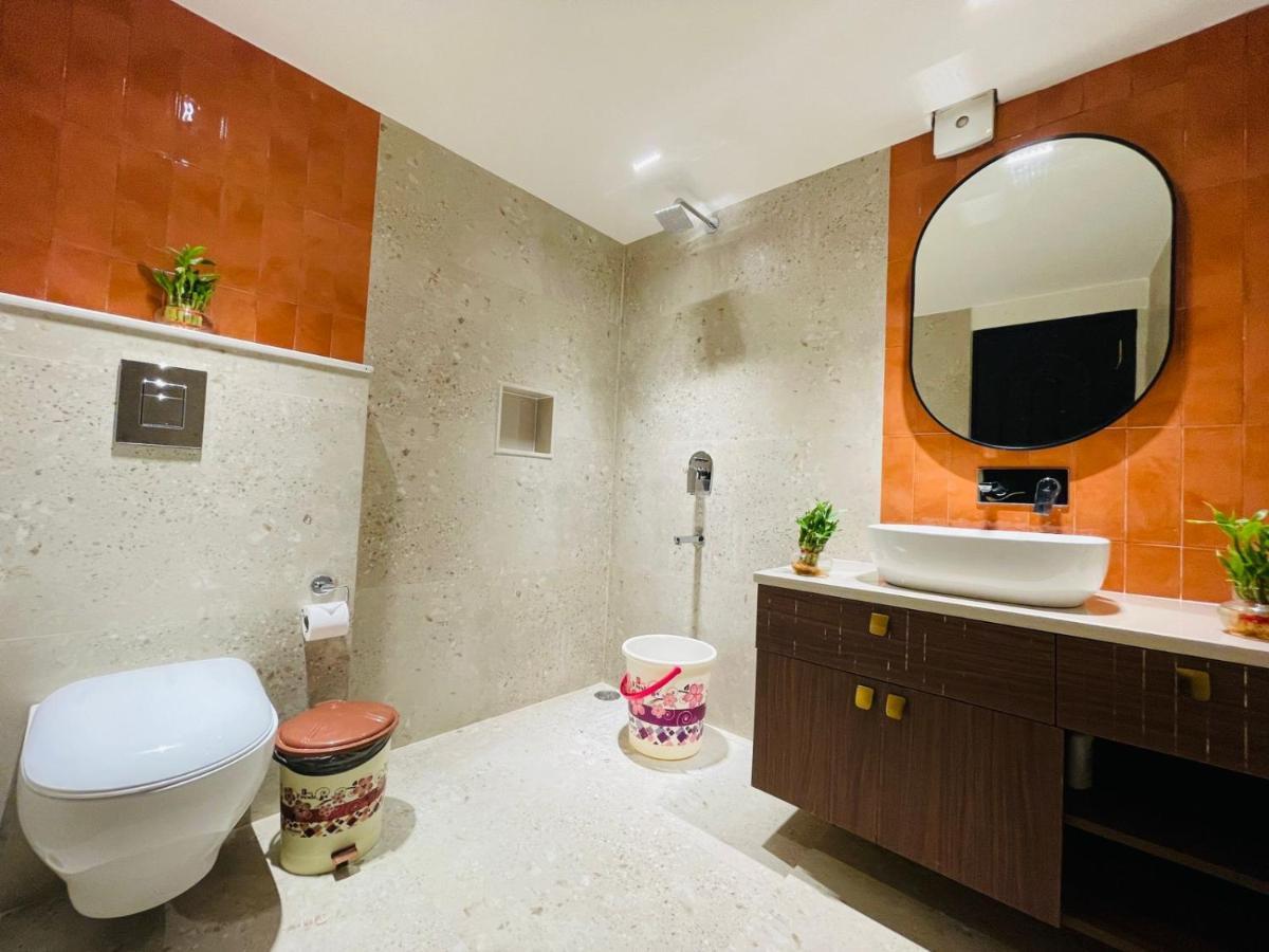 Premium Suites In Malviya Nagar