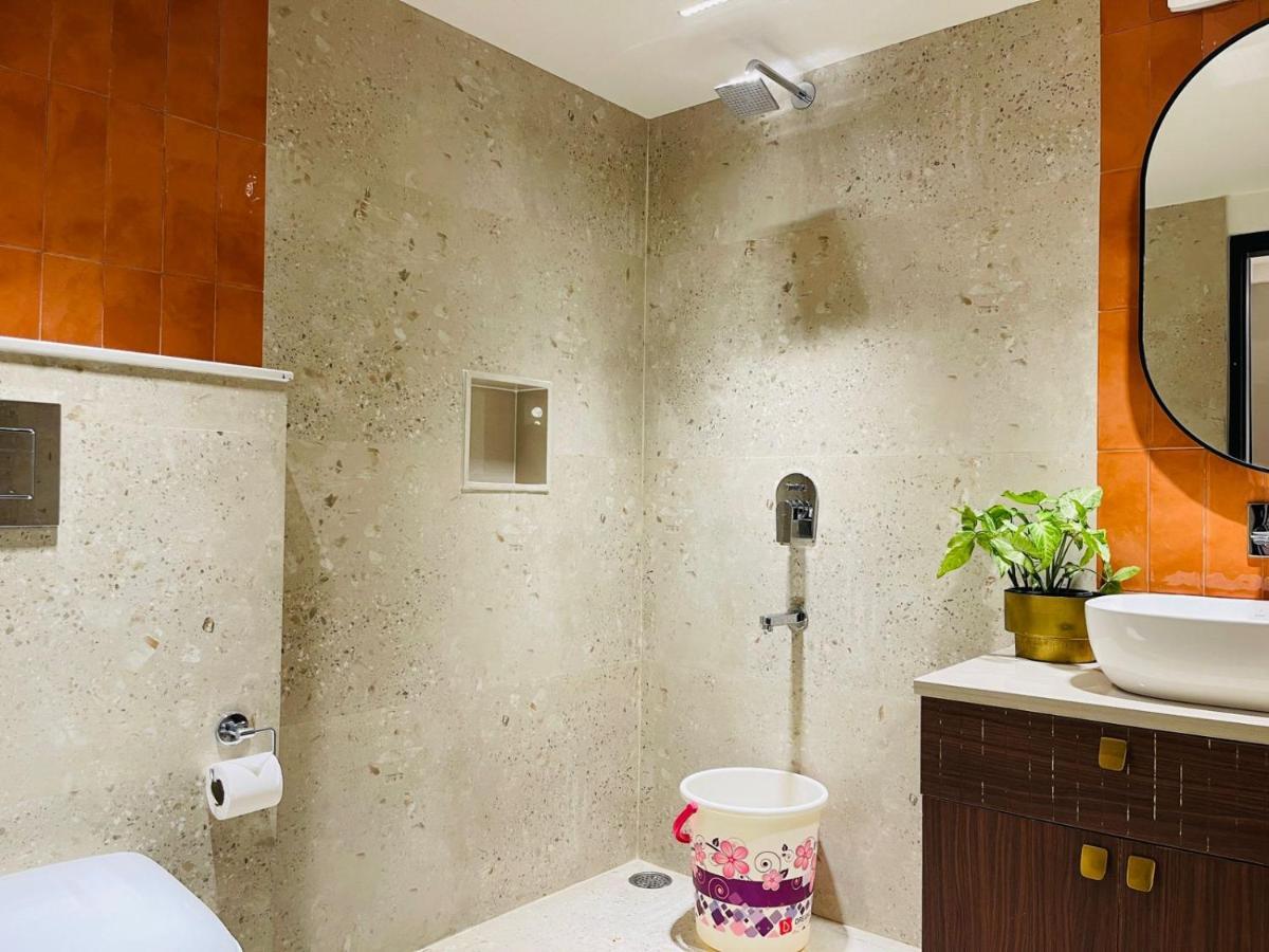 Premium Suites In Malviya Nagar *