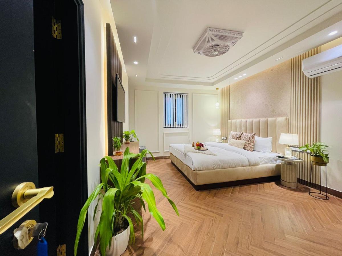 Bed & Breakfast Premium Suites In Malviya Nagar