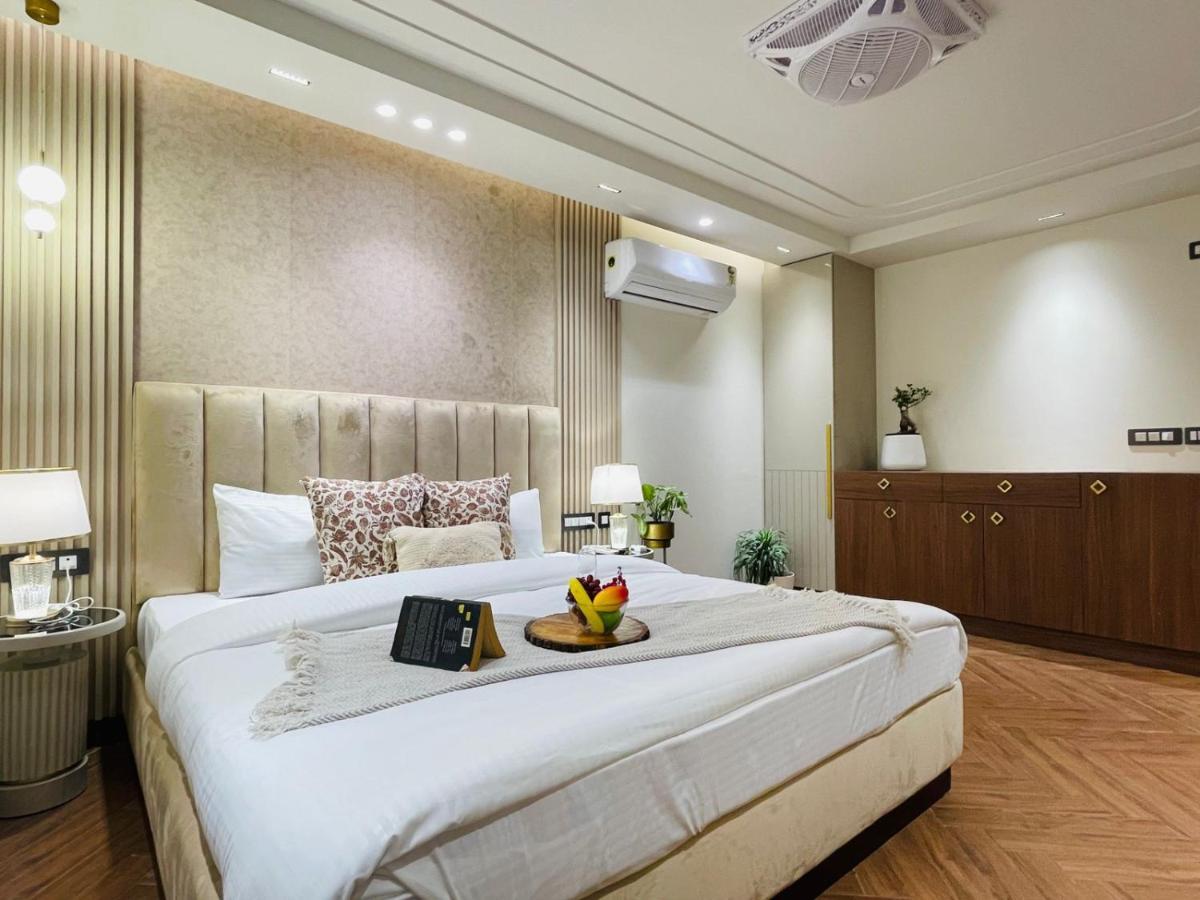 Premium Suites In Malviya Nagar New Delhi