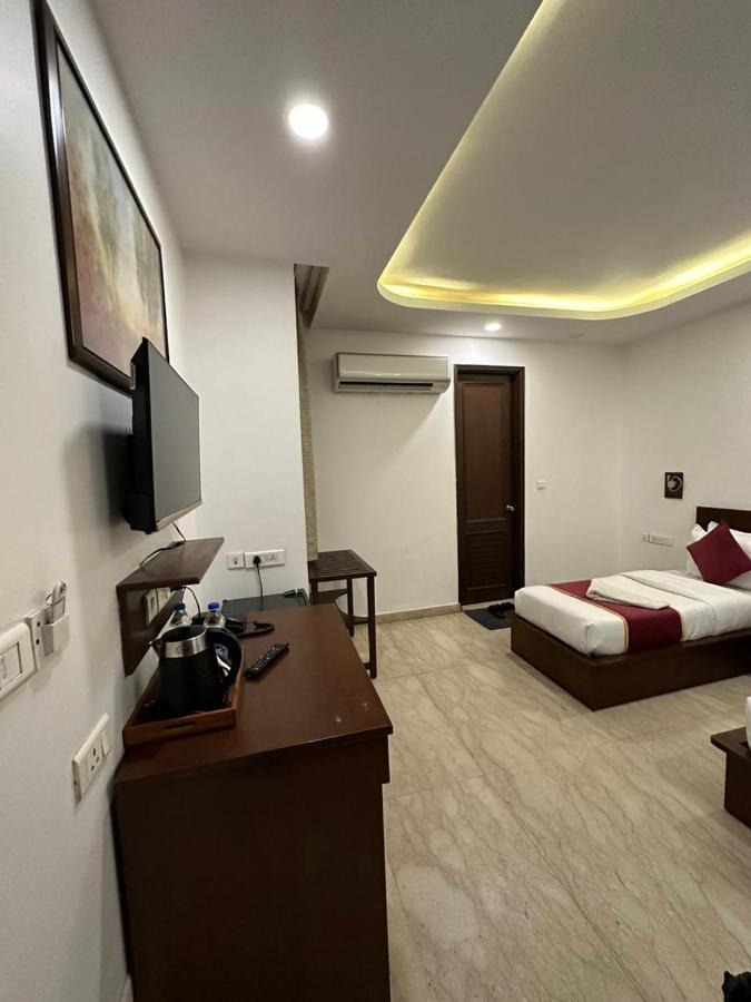 The Imperio Hotel 3*