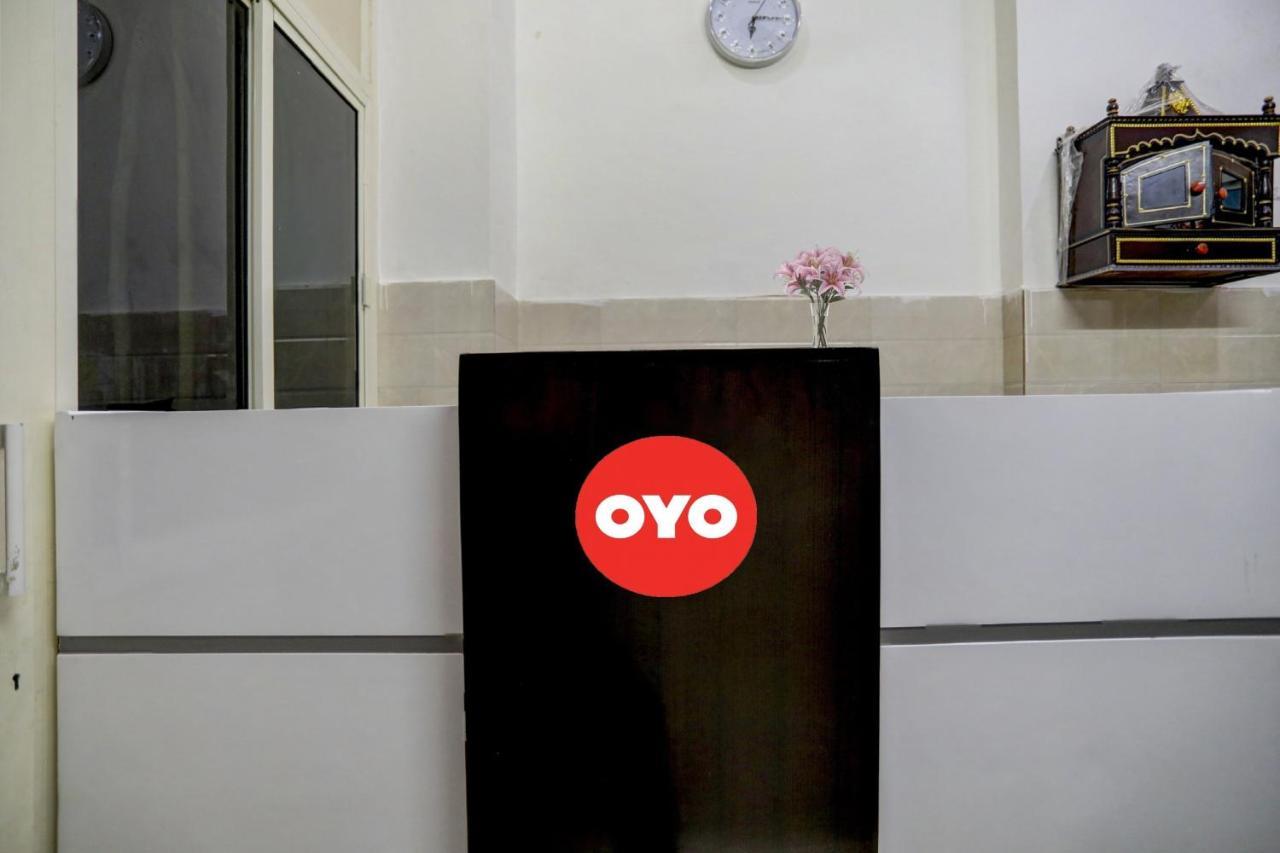 Hotel O Four Seasons Near Akshardham New Delhi
