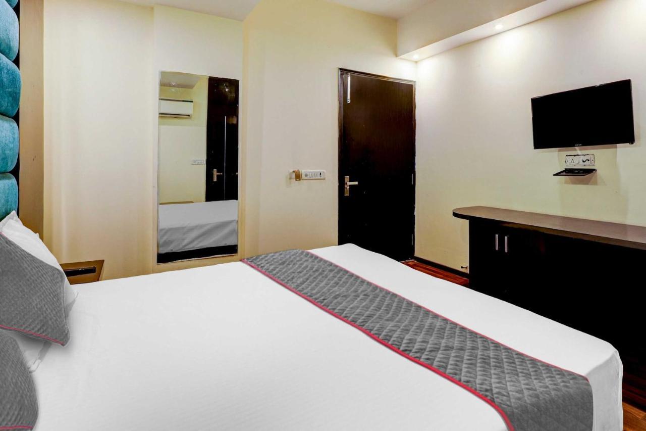 Townhouse Golden King 3* Nova Deli