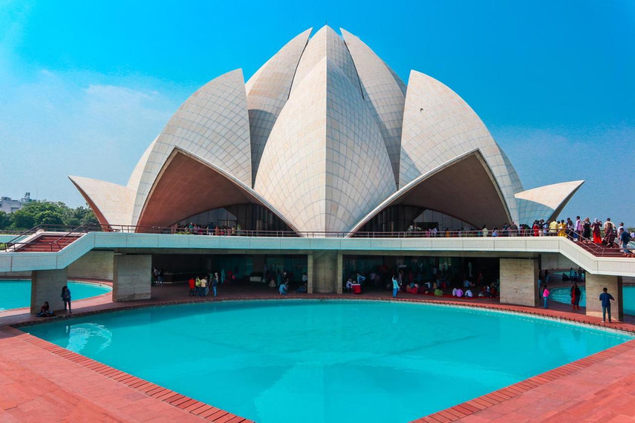 Red Stone - Aerocity New Delhi