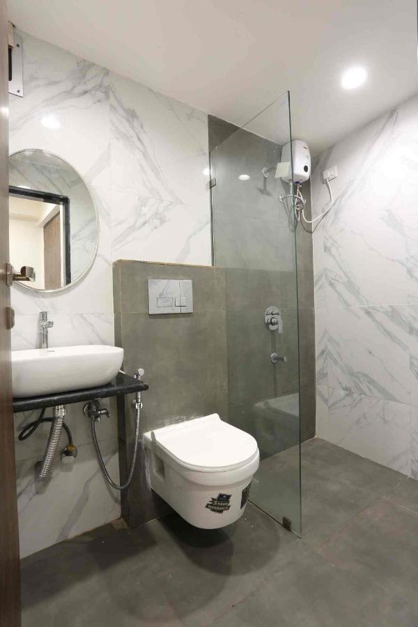 Hotel Jupiter Plaza Delhi Airport 3*