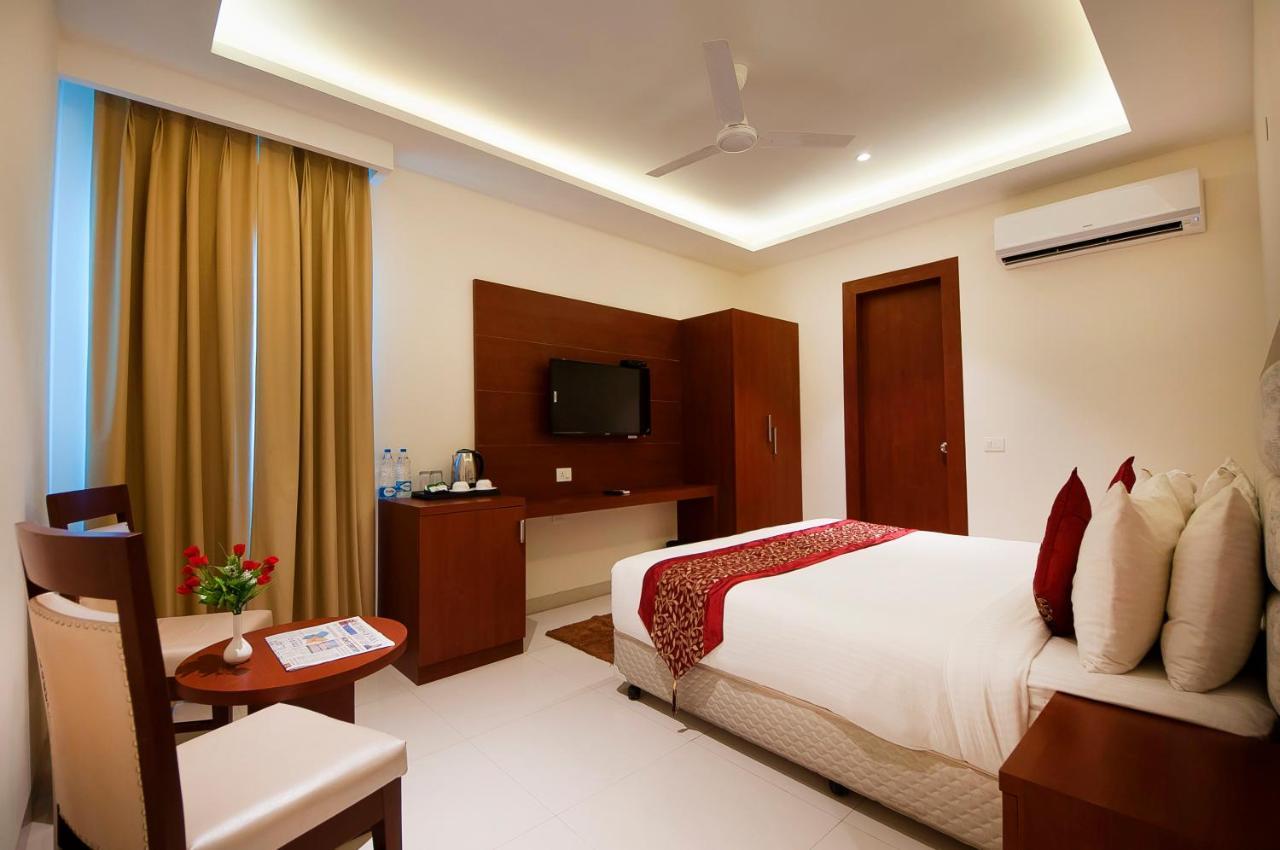 Z Suites Hotel, Mahipalpur-delhi Igi Airport 4* New Delhi