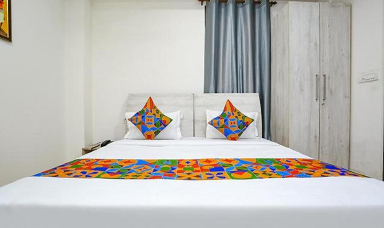 Hotel Fabexpress Premium I New Delhi