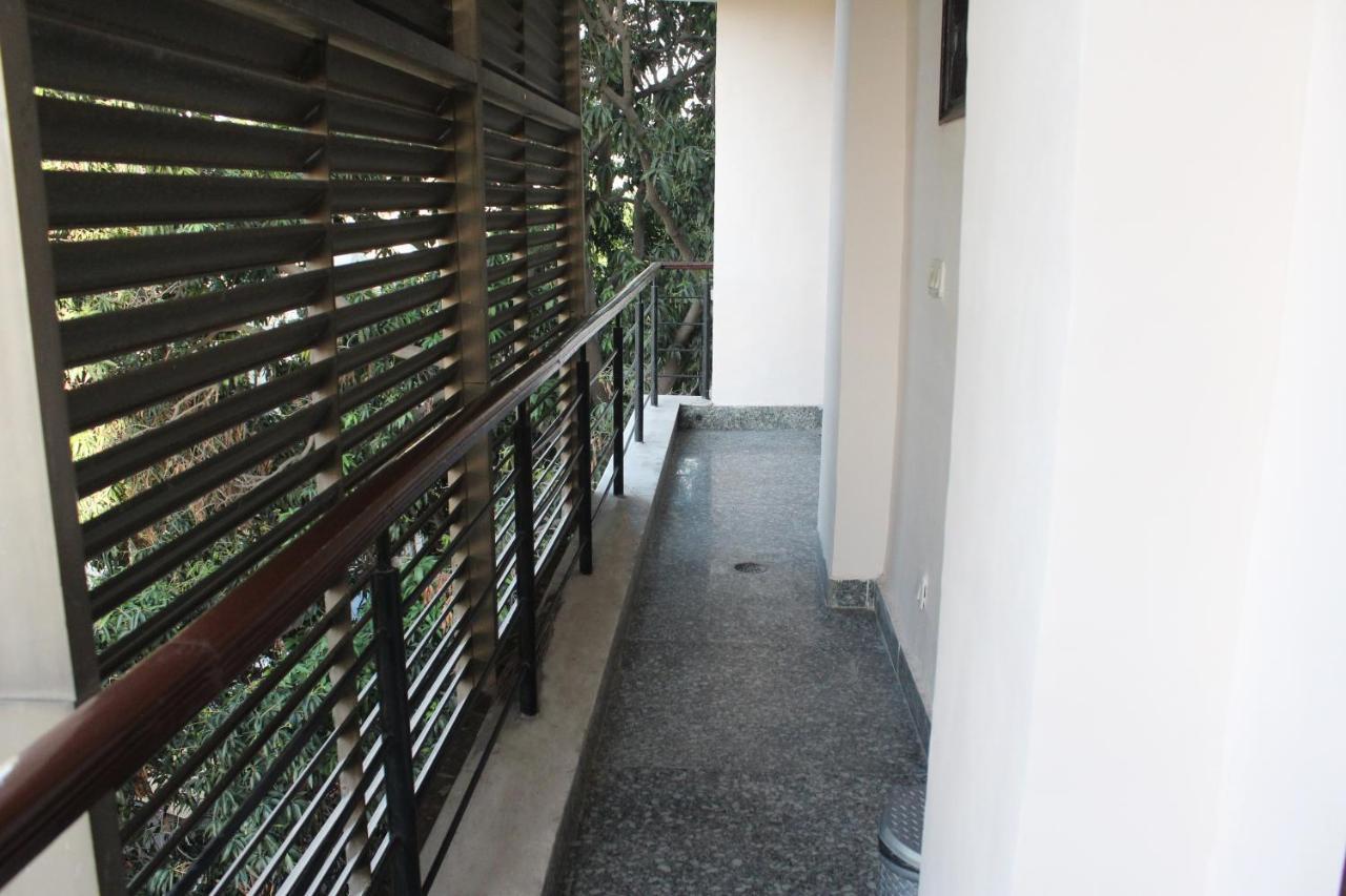 Premium Luxurious 2bhk W/ Huge Livingroom New Delhi