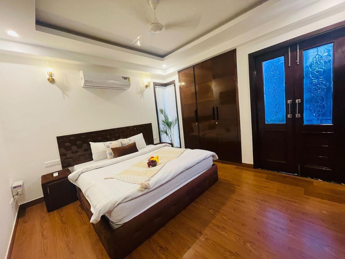 Hotel Roomshala Luxurious Studio In South Extension 4*